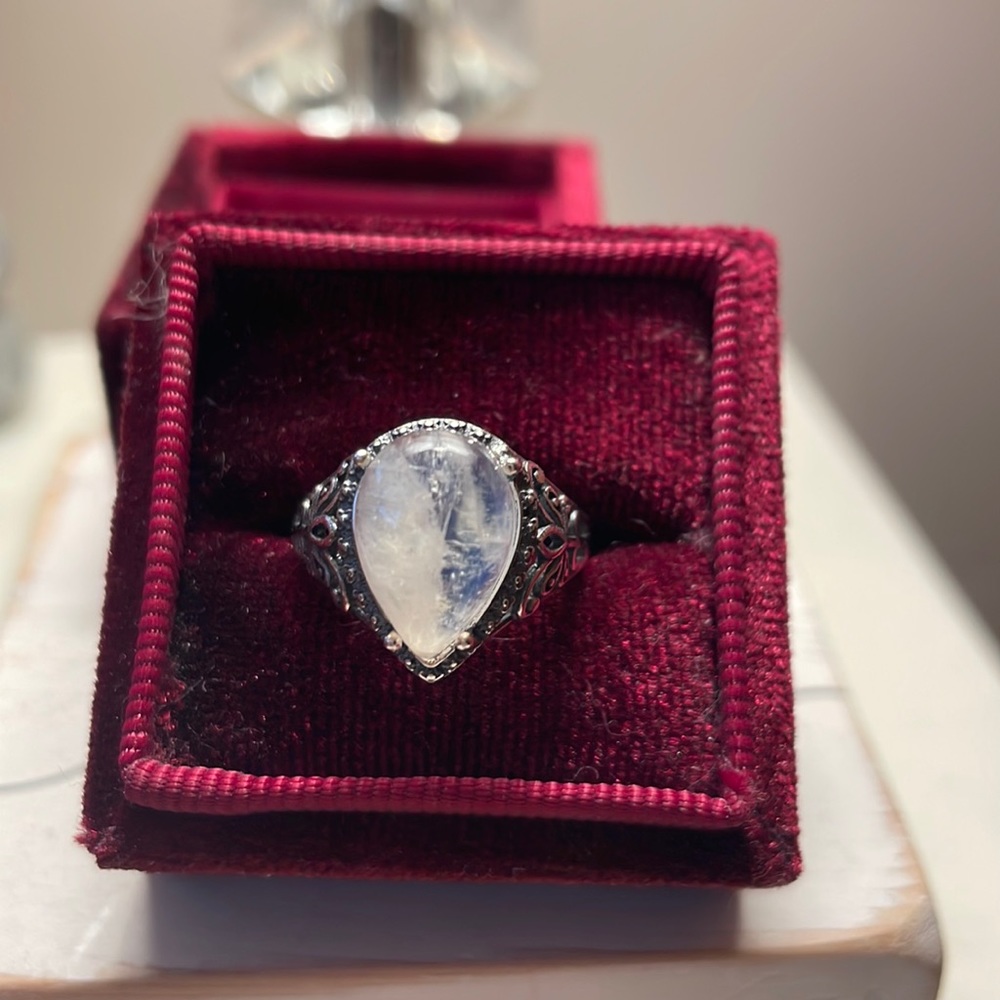 Natural Imported Genuine .925 SS Moonstone Ring